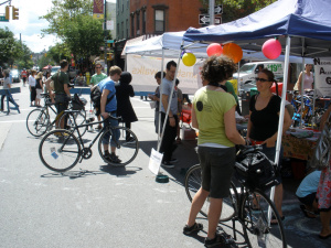 Williamsburg Walks 2008 pic from themikebot @flickr.com